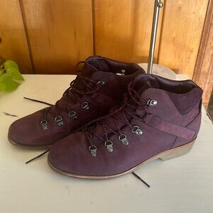 Barely worn Teva booties